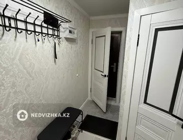 3-комнатная квартира, этаж 2 из 7, 61 м²