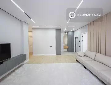 3-комнатная квартира, этаж 4 из 9, 100 м²
