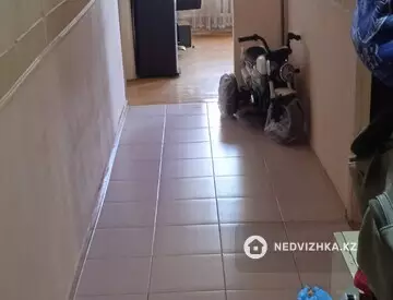 3-комнатная квартира, этаж 3 из 5, 64 м²