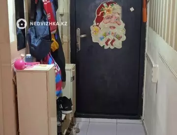 3-комнатная квартира, этаж 3 из 5, 64 м²