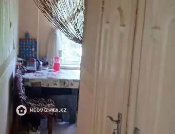 3-комнатная квартира, этаж 3 из 5, 64 м²