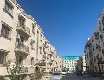2-комнатная квартира, этаж 2 из 2, 70 м²