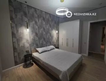 2-комнатная квартира, этаж 12 из 12, 45 м², Посуточно