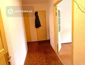 2-комнатная квартира, этаж 1 из 5, 52 м²