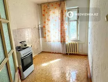 2-комнатная квартира, этаж 1 из 5, 52 м²