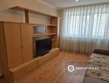 2-комнатная квартира, этаж 4 из 5, 42 м²