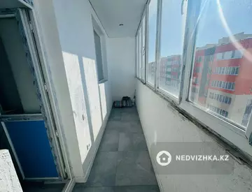 2-комнатная квартира, этаж 8 из 10, 38 м²