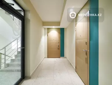 1-комнатная квартира, этаж 9 из 9, 40 м²