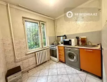 3-комнатная квартира, этаж 2 из 4, 56 м²
