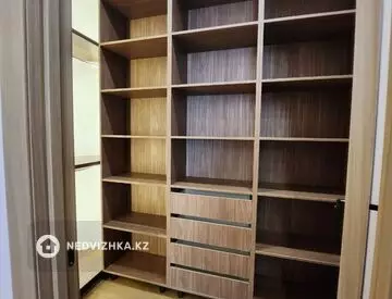 3-комнатная квартира, этаж 11 из 16, 123 м²