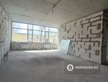 3-комнатная квартира, этаж 2 из 5, 125 м²