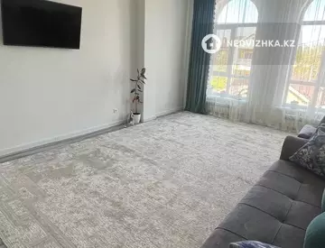 2-комнатная квартира, этаж 2 из 4, 95 м², На длительный срок