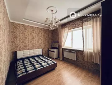 7-комнатный дом, 10 соток, 300 м², На длительный срок