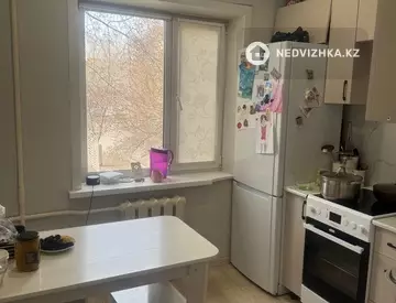 3-комнатная квартира, этаж 2 из 5, 60 м²