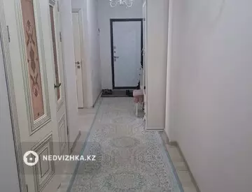 2-комнатная квартира, этаж 1 из 5, 60 м²