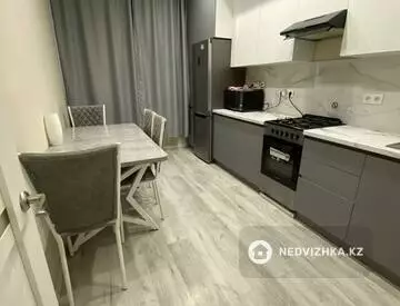 1-комнатная квартира, этаж 1 из 9, 37 м²