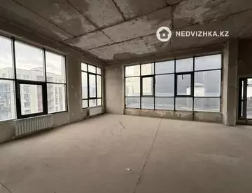 3-комнатная квартира, этаж 18 из 18, 155 м²