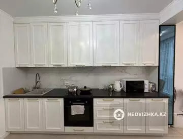 2-комнатная квартира, этаж 6 из 10, 75 м²