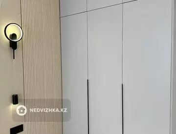 2-комнатная квартира, этаж 4 из 10, 68 м²