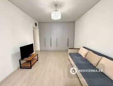 2-комнатная квартира, этаж 1 из 10, 62 м²