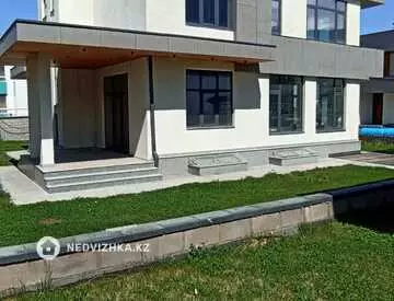 6-комнатный дом, 6 соток, 367 м²