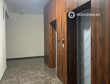 2-комнатная квартира, этаж 8 из 12, 92 м²