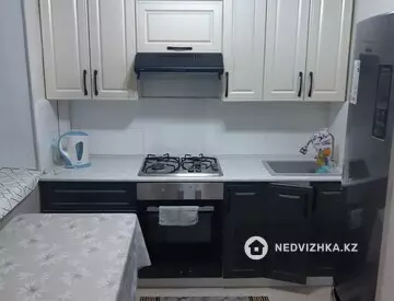 2-комнатная квартира, этаж 2 из 4, 45 м², На длительный срок