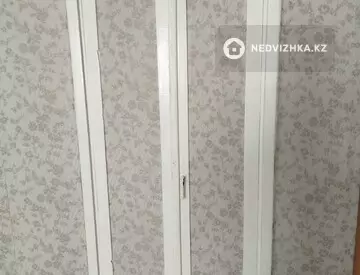 3-комнатная квартира, этаж 2 из 5, 48 м²