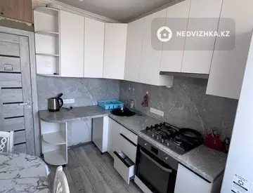 2-комнатная квартира, этаж 8 из 9, 51 м²