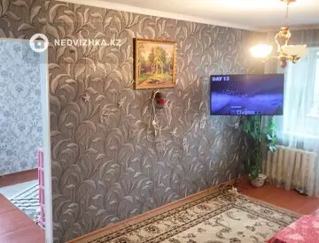 2-комнатная квартира, этаж 3 из 5, 46 м²