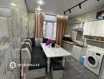 2-комнатная квартира, этаж 4 из 4, 36 м²