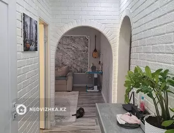 3-комнатная квартира, этаж 3 из 12, 72 м²