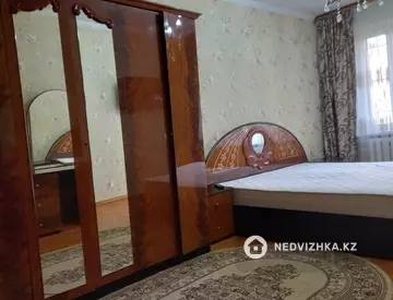 3-комнатная квартира, этаж 1 из 5, 70 м², На длительный срок