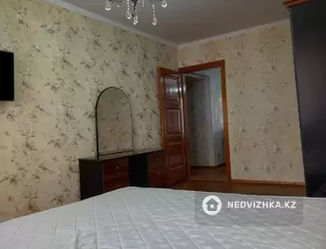 3-комнатная квартира, этаж 1 из 5, 70 м², На длительный срок