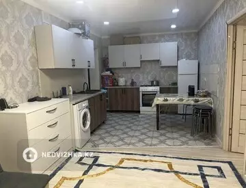 2-комнатная квартира, этаж 4 из 9, 43 м²
