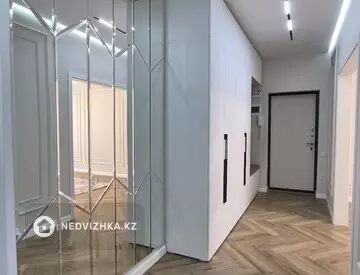 2-комнатная квартира, этаж 6 из 9, 69 м², На длительный срок