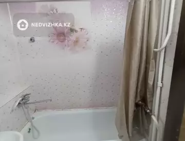 1-комнатная квартира, этаж 3 из 5, 40 м², На длительный срок