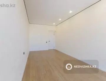 3-комнатная квартира, этаж 9 из 9, 98 м²