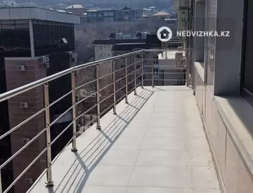 3-комнатная квартира, этаж 7 из 7, 83 м², На длительный срок