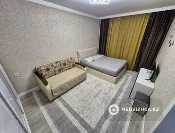 1-комнатная квартира, этаж 6 из 9, 45 м², На длительный срок