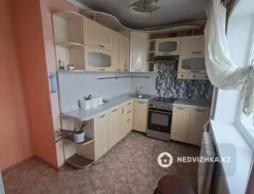 3-комнатная квартира, этаж 3 из 5, 60 м²