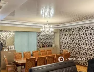 3-комнатная квартира, этаж 6 из 13, 162 м²