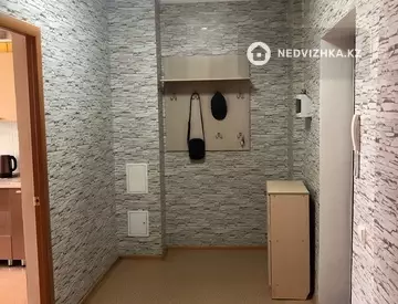 1-комнатная квартира, этаж 9 из 12, 42 м²