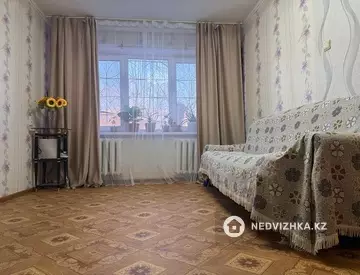 3-комнатная квартира, этаж 1 из 5, 60 м²