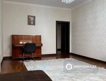 6-комнатный дом, 8 соток, 306 м²