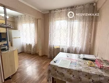 4-комнатная квартира, этаж 1 из 5, 57 м²