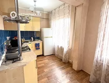 4-комнатная квартира, этаж 1 из 5, 57 м²