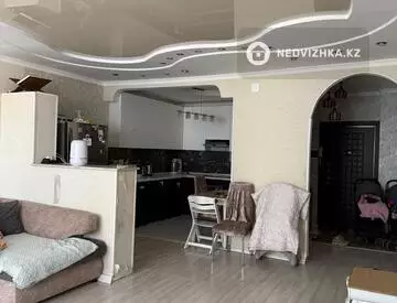 4-комнатная квартира, этаж 10 из 14, 110 м²