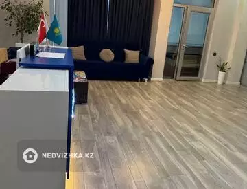 7-комнатная квартира, этаж 12 из 13, 315 м²