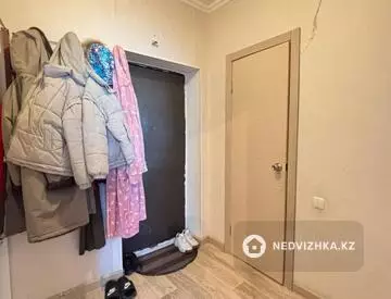 1-комнатная квартира, этаж 14 из 14, 36 м²